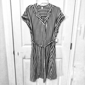 Old Navy striped shirt dress with pockets NWT